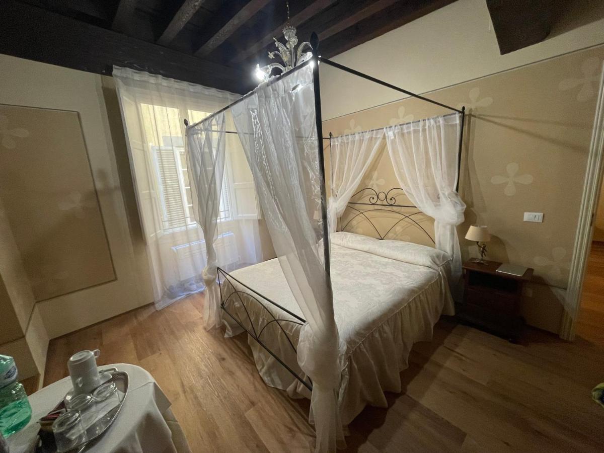 La Boheme Bed and Breakfast Λούκα Εξωτερικό φωτογραφία