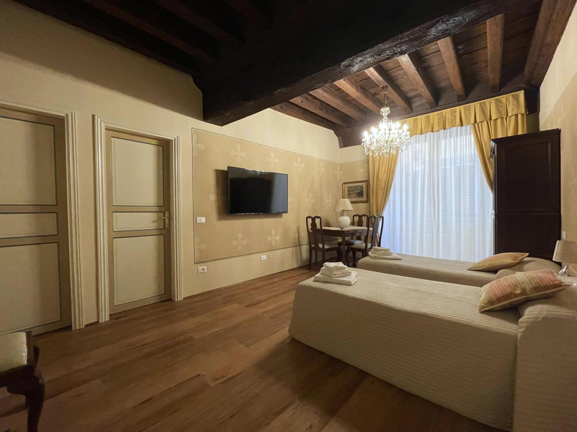 La Boheme Bed and Breakfast Λούκα Εξωτερικό φωτογραφία