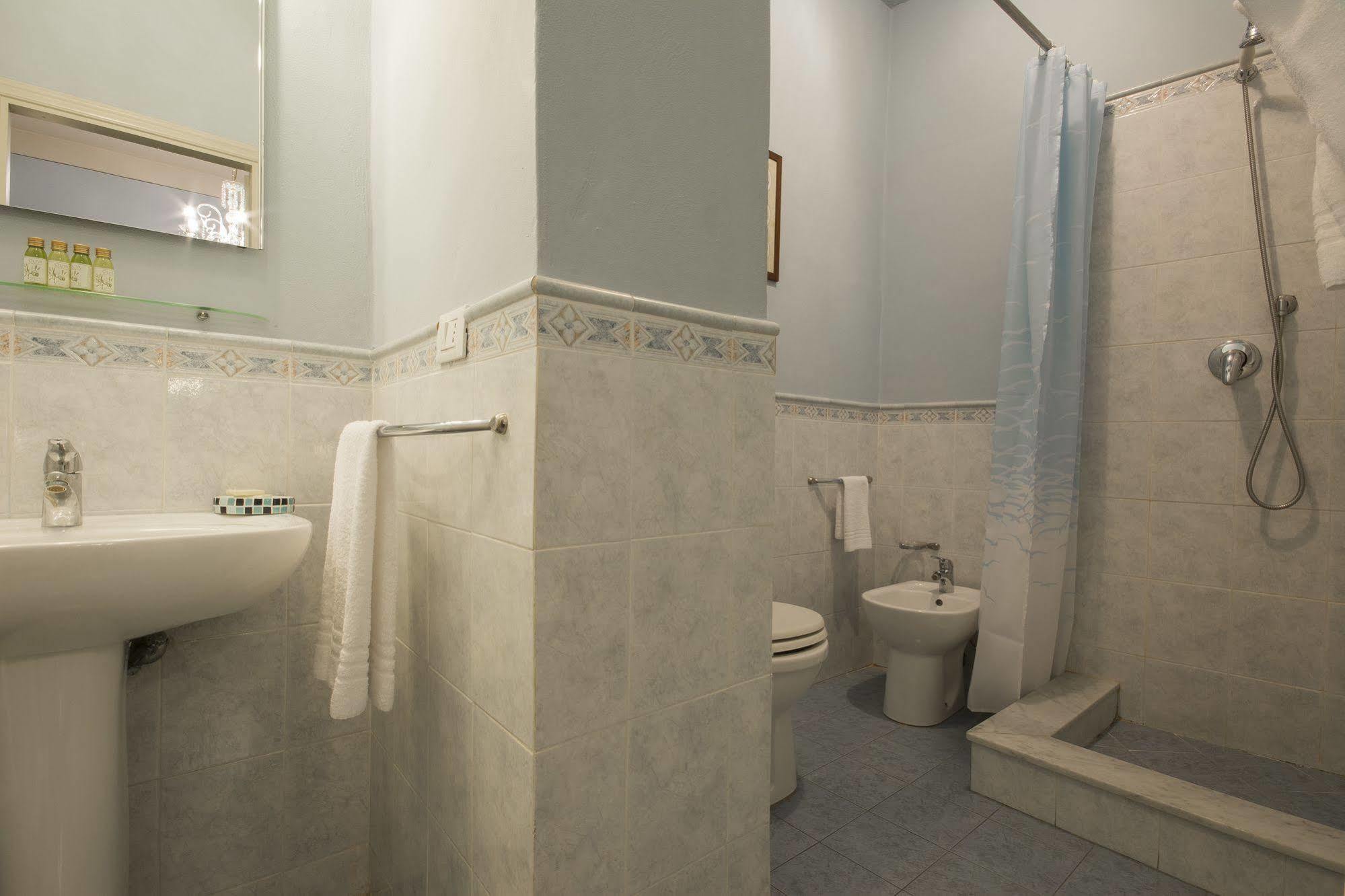 La Boheme Bed and Breakfast Λούκα Εξωτερικό φωτογραφία