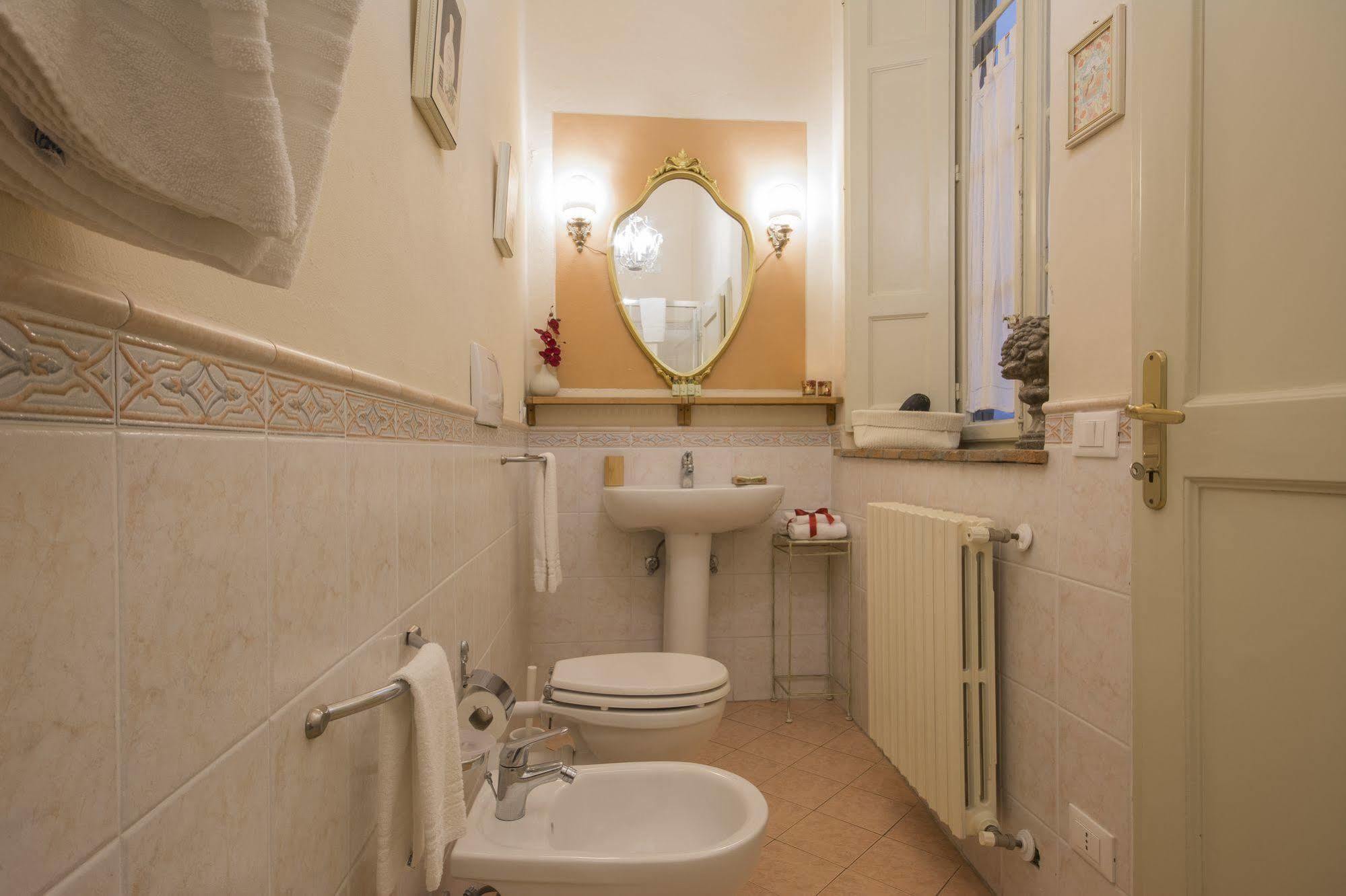 La Boheme Bed and Breakfast Λούκα Εξωτερικό φωτογραφία