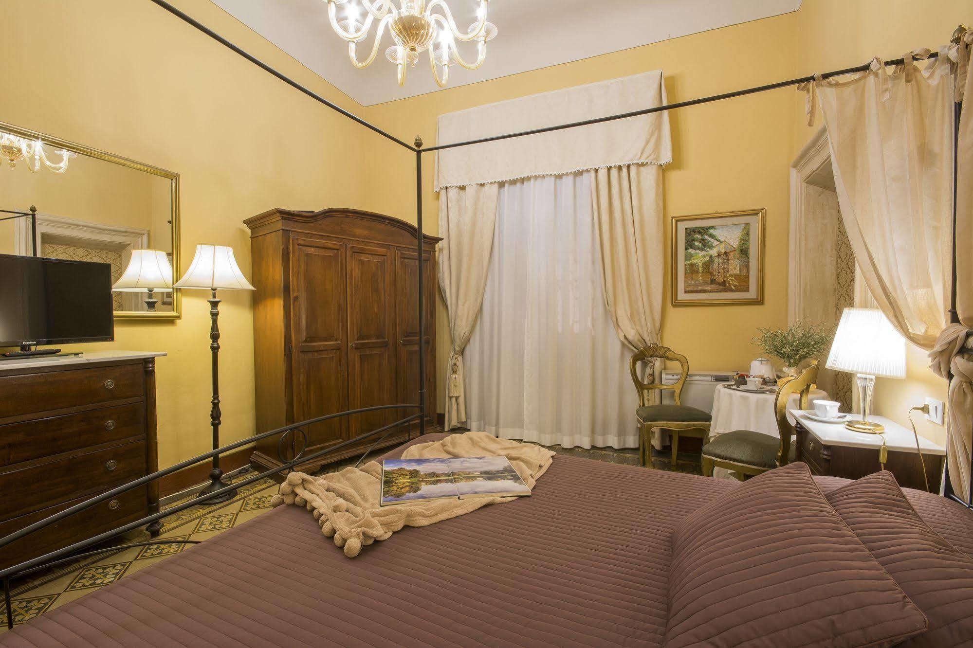La Boheme Bed and Breakfast Λούκα Εξωτερικό φωτογραφία